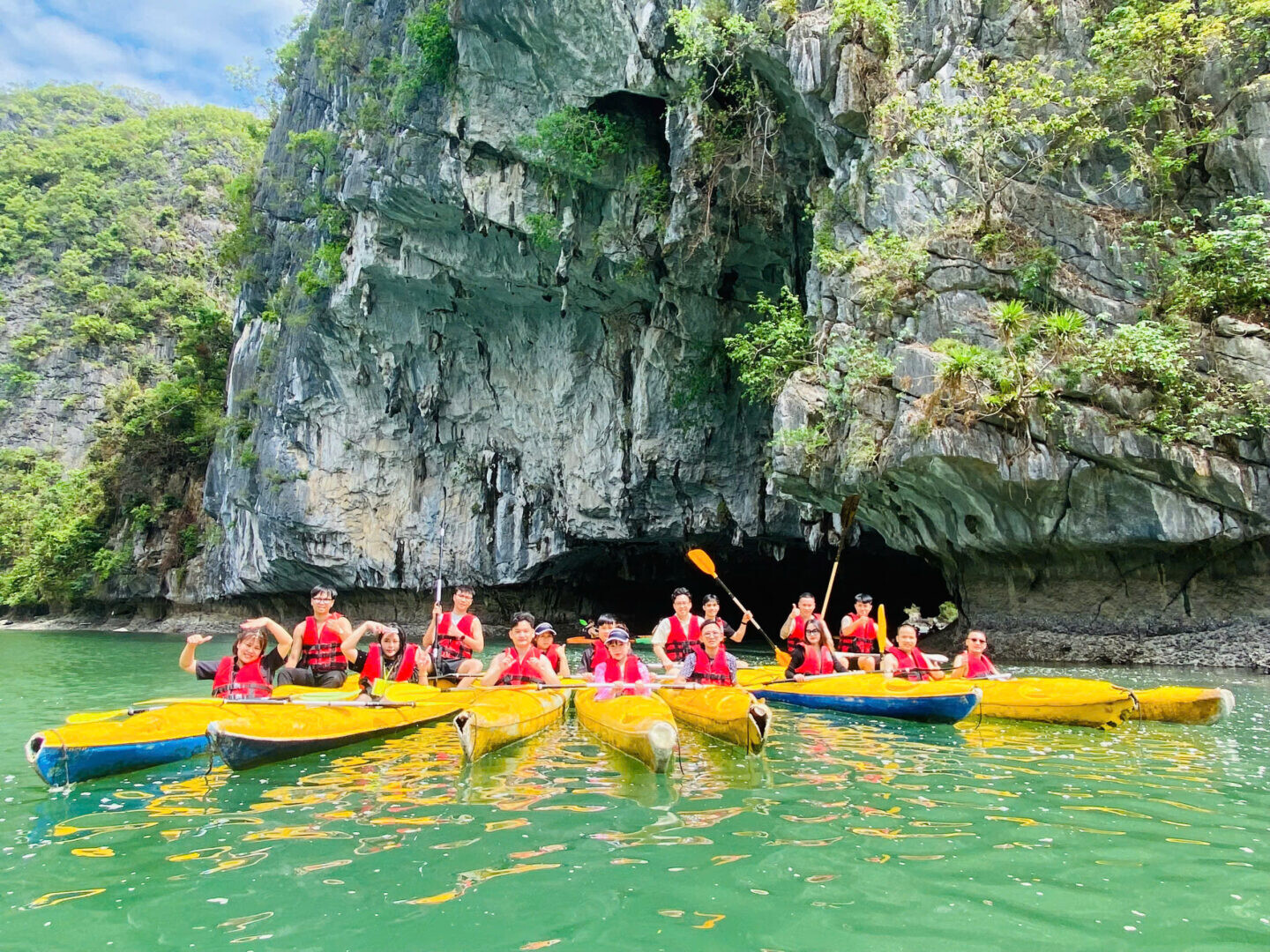 Tour VỊNH LAN HẠ – HÒN RÙA – HANG SÁNG & HANG TỐI– RẠNG DỪA – ĐẦU BÊ - BA TRÁI ĐÀO
