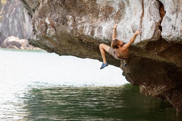 Tour nửa  ngày Deep Water Soloing Tại Cát Bà